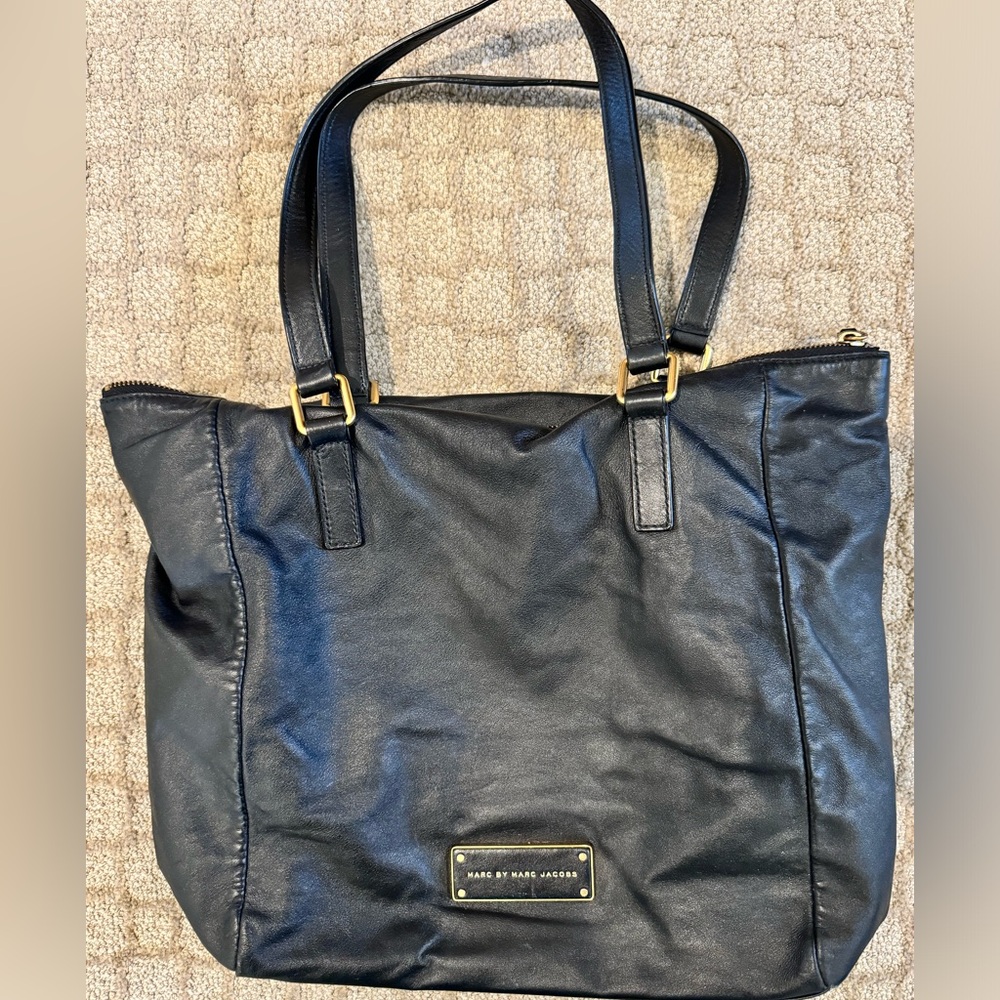 Marc Jacobs Genuine Leather Tote Bag